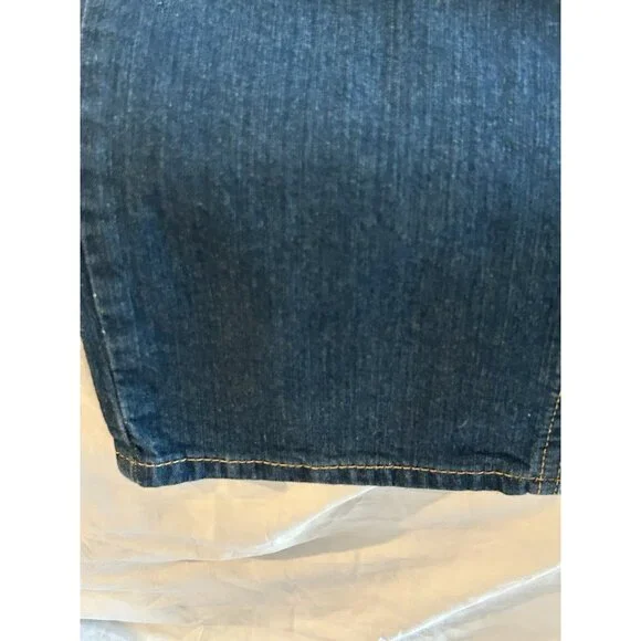 Men’s Levi's 541 Jeans 38x32 Blue Medium Wash Straight Leg Jeans - Picture 9 of 9